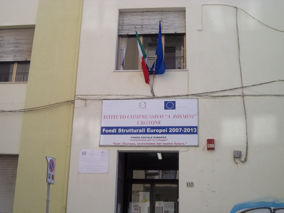 Banco scolastico Anteas Crotone a sostegno degli scolari in difficoltà