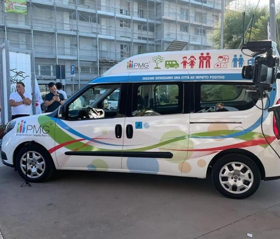 Inaugurato nuovo mezzo per il trasporto sociale a Fano