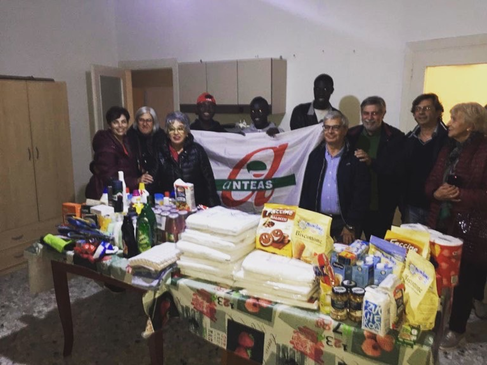 Anteas Brindisi, progetto migrantes Aiuto concreto a 8 migranti, raccolta generi di prima necessità, indumenti e biancheria.