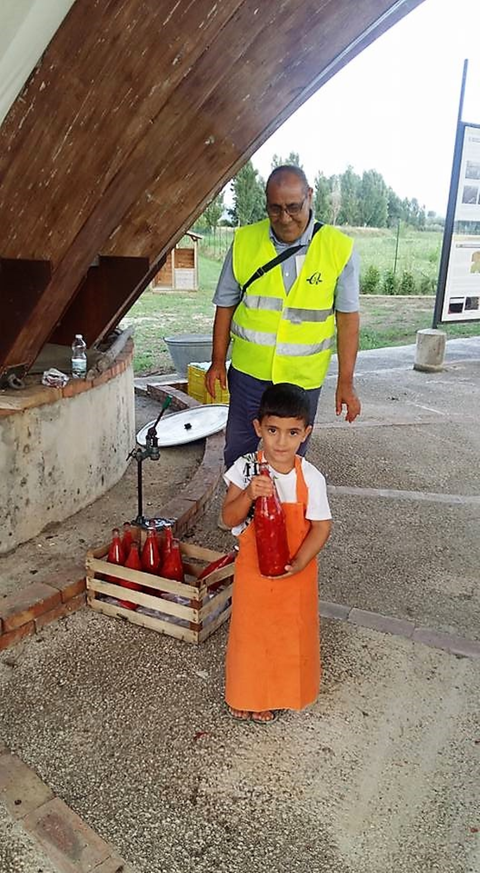Pomodori + Volontariato = Futuro